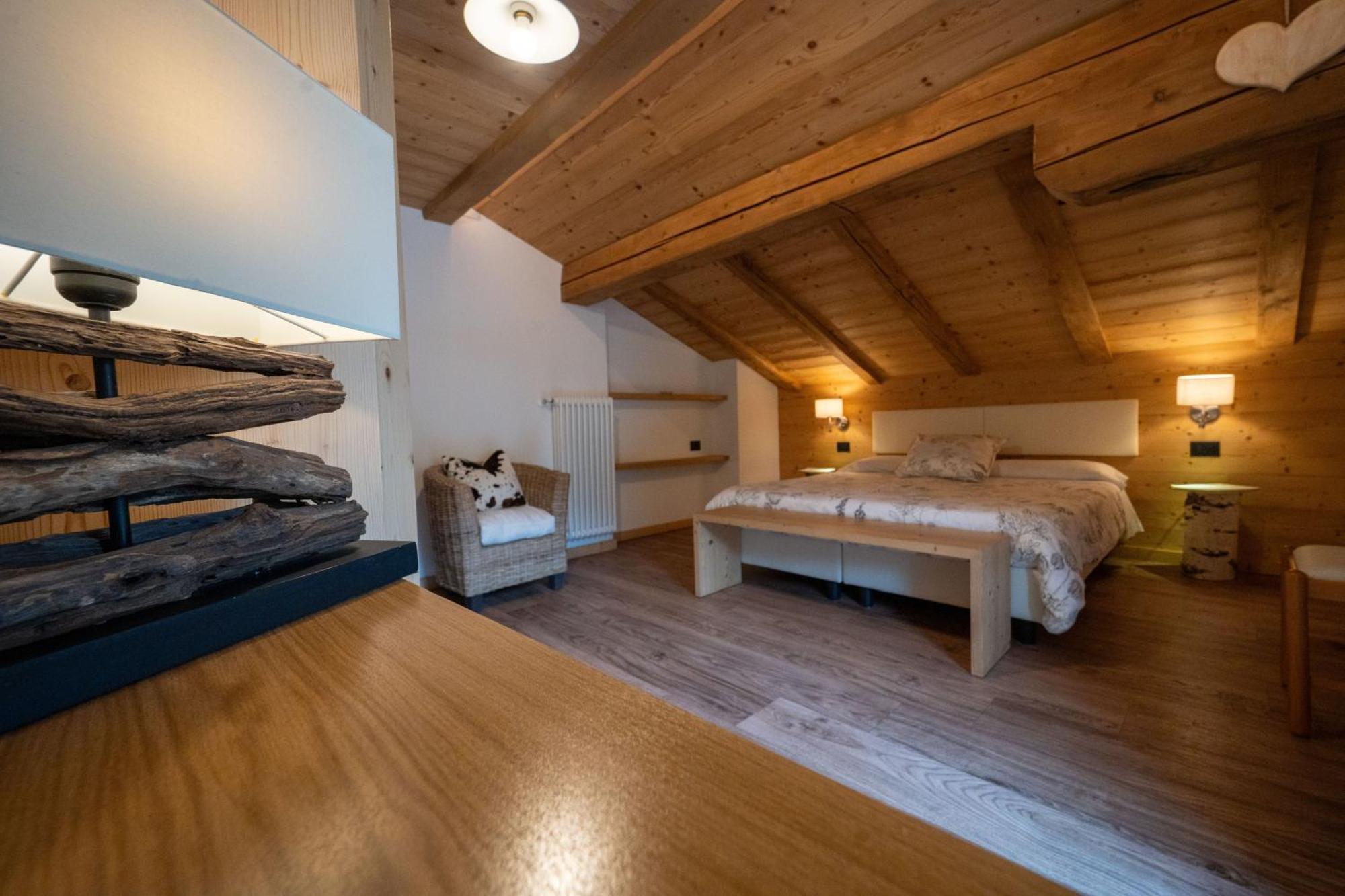 B&B Bucaneve Виго ди Фаса Екстериор снимка