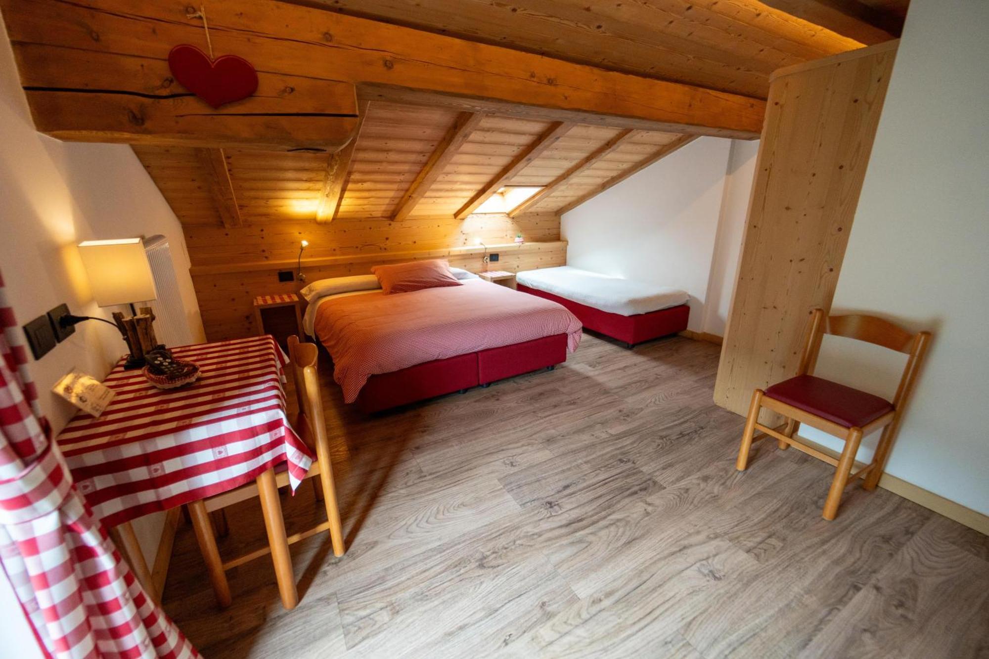 B&B Bucaneve Виго ди Фаса Екстериор снимка
