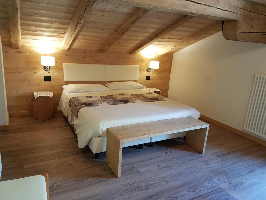 B&B Bucaneve Виго ди Фаса Екстериор снимка